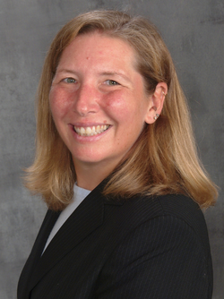 Kirstin Voitus headshot