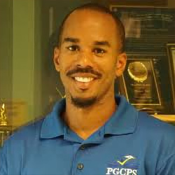 Jonathan Jones Headshot